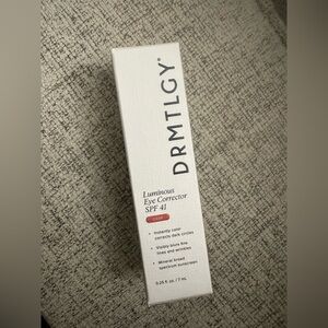 Luminous Eye Corrector SPF 45 - deep